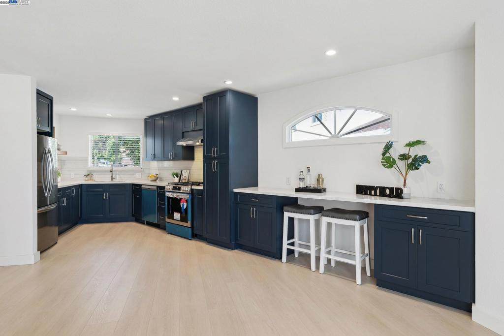 VINE HILL - Residential