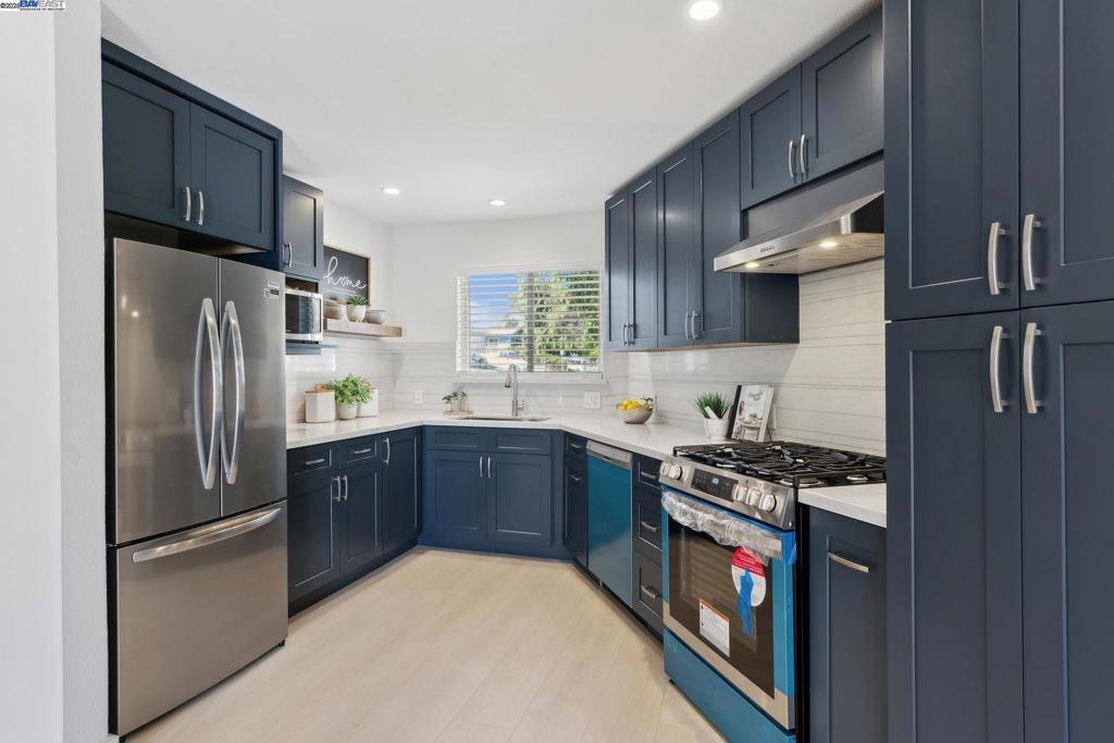 VINE HILL - Residential