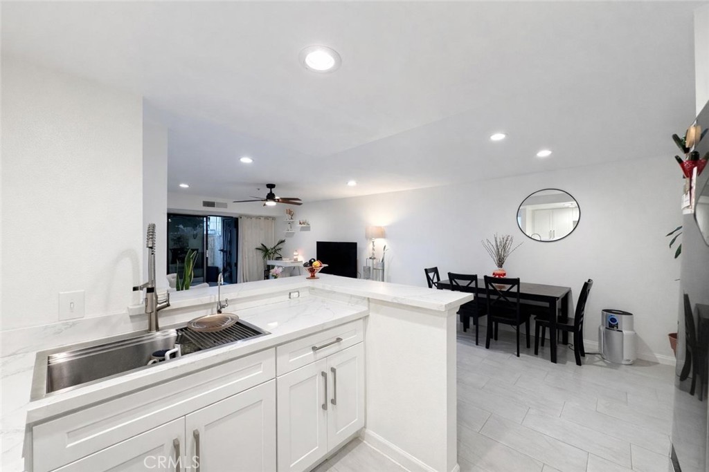 700 W 3rd Street A104