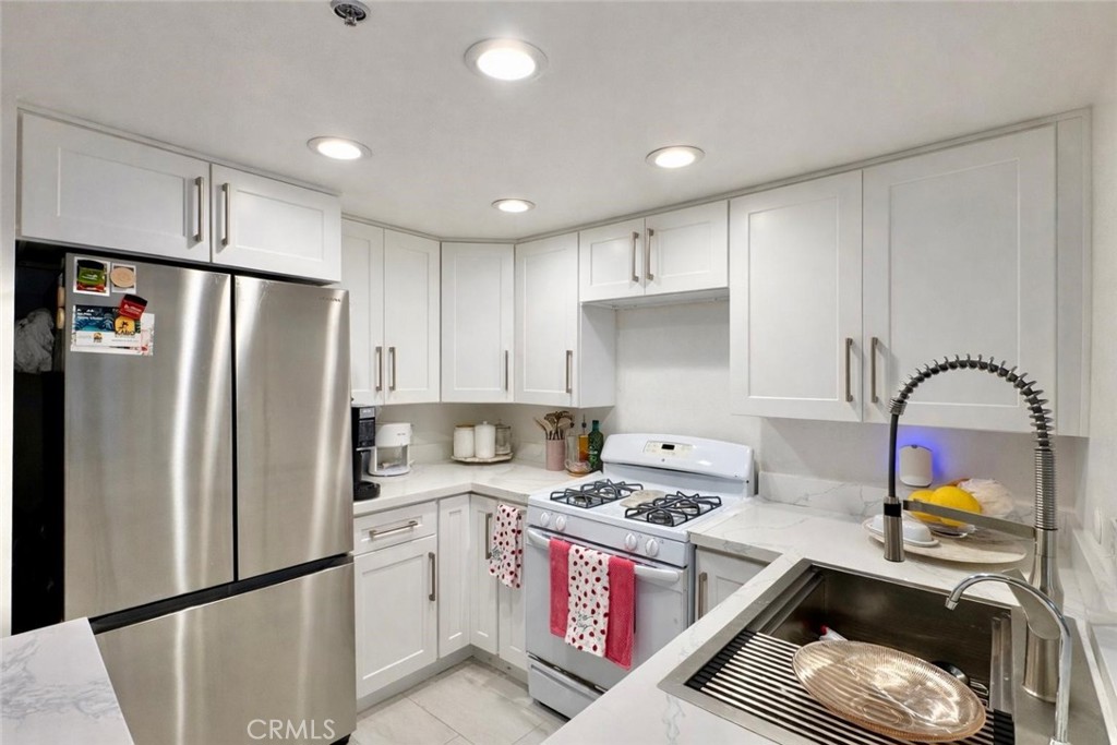 700 W 3rd Street A104