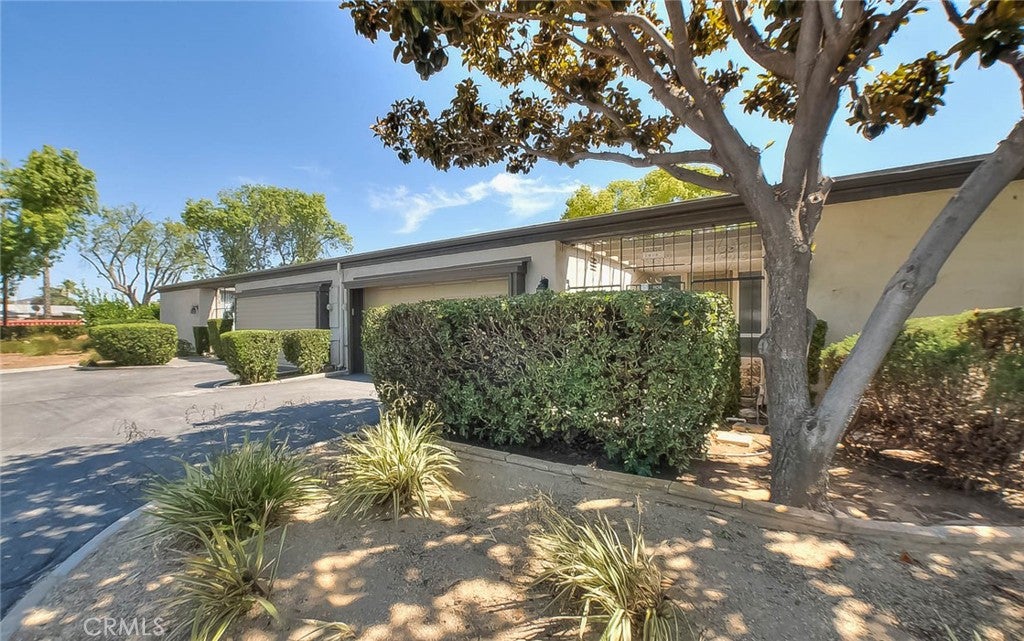 28307 Paseo Grande