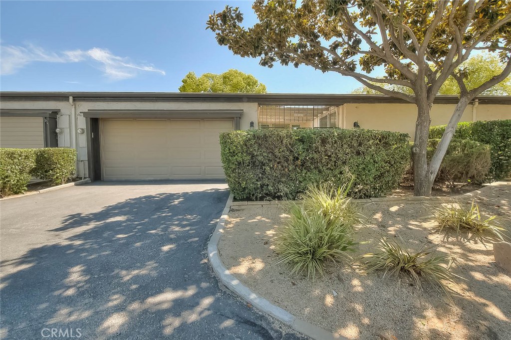 Photo 1 of 23 — 28307 Paseo Grande, Menifee, CA 92586