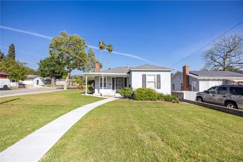 Photo of 558 N Vermont Avenue, Glendora, CA 91741 (MLS # CV26049086)