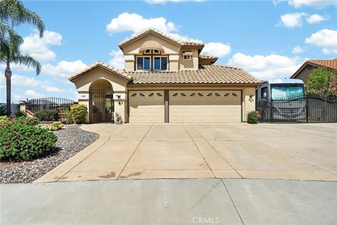 Photo of 7498 Red Clover WAY, Highland, CA 92346 (MLS # IG26119796)