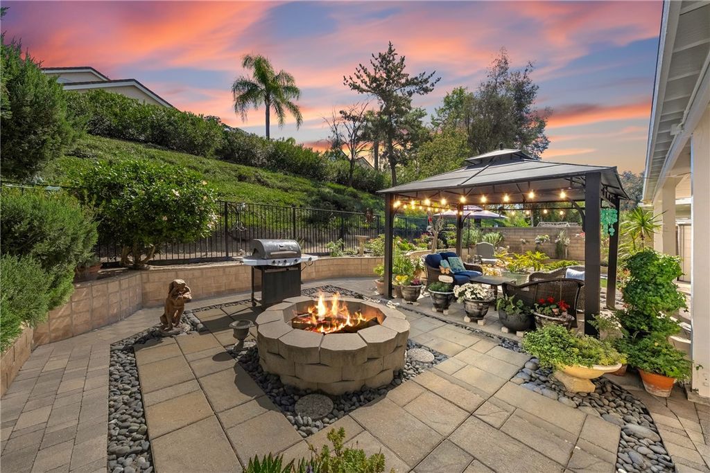 Photo of 21122 Pennington Lane, Trabuco Canyon, CA 92679 (MLS # SW26053339)