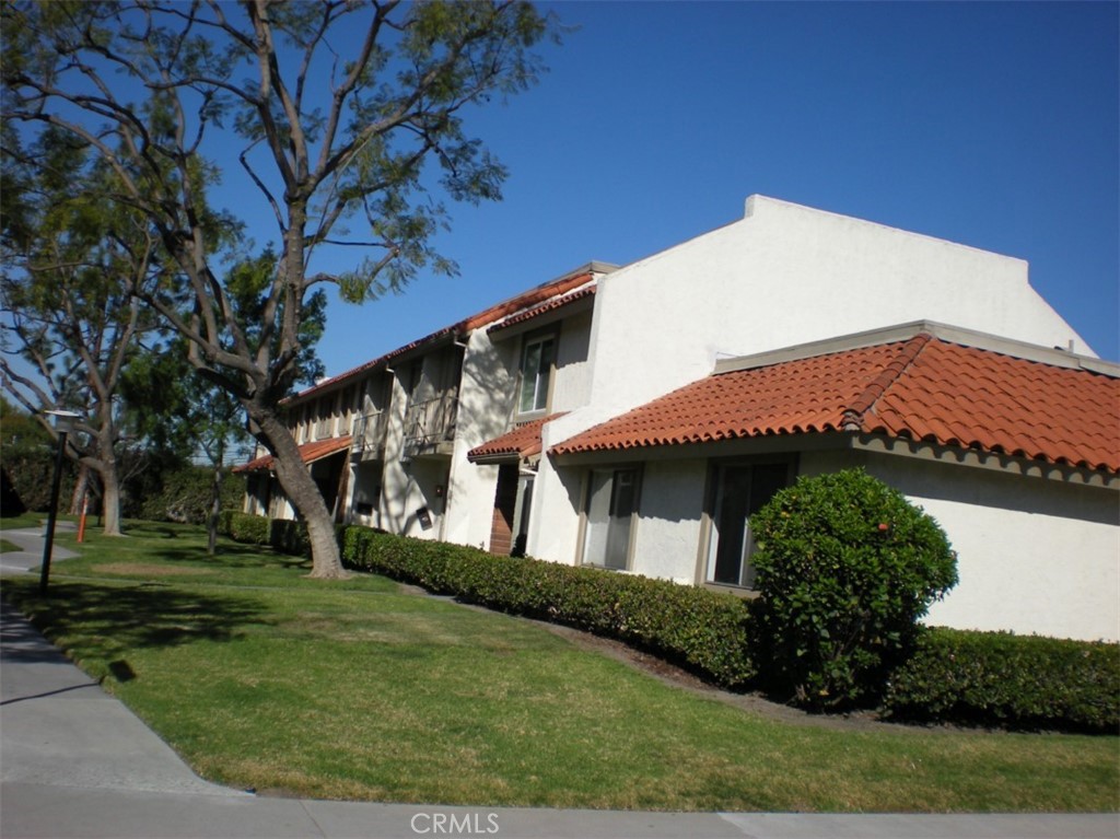 Casitas Townhomes - Residential Lease