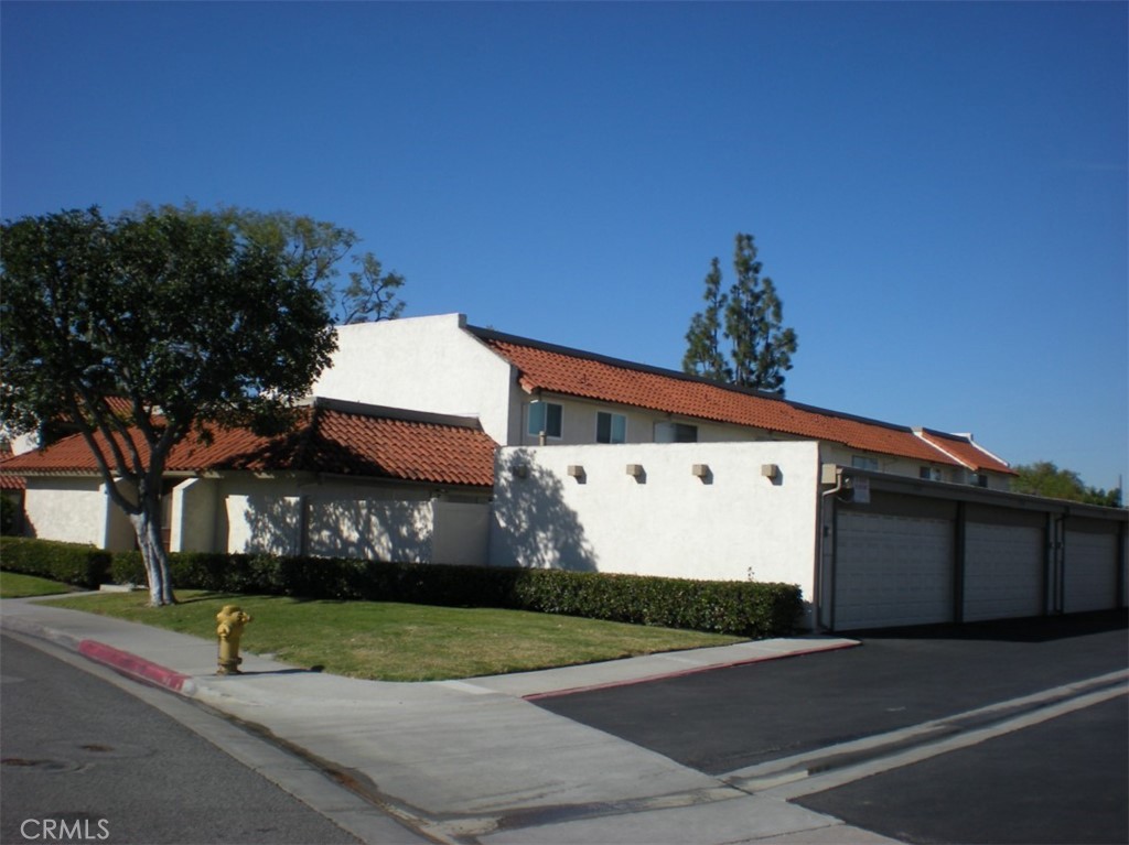 Casitas Townhomes - Residential Lease