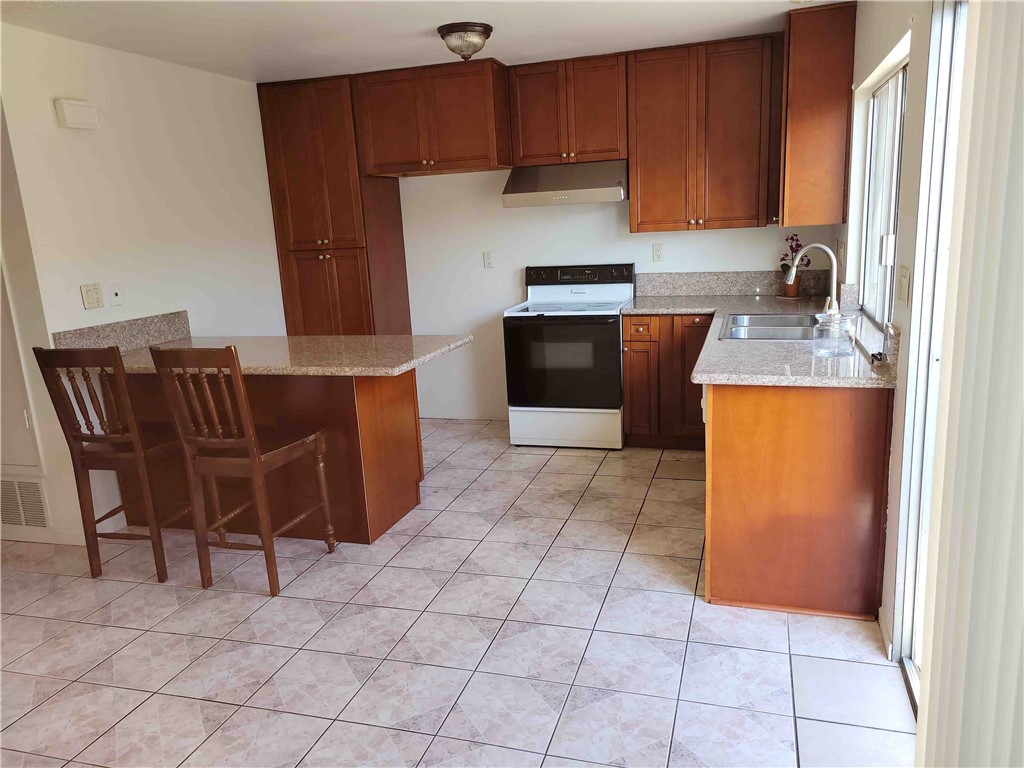 Casitas Townhomes - Residential Lease
