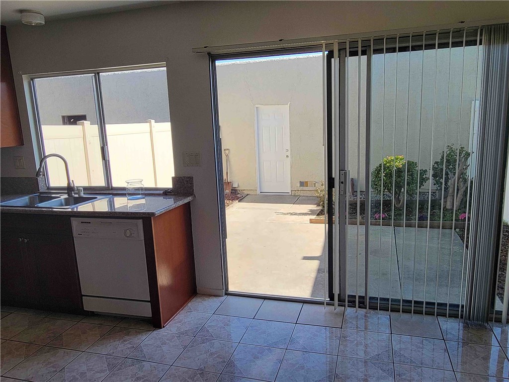 Casitas Townhomes - Residential Lease
