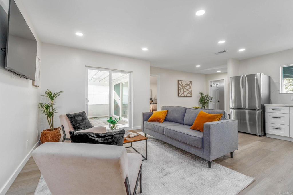 3567 Mount Everest Blvd