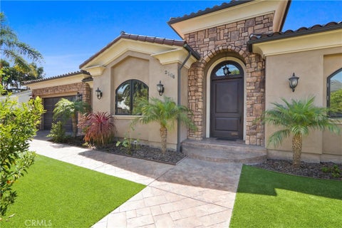 Photo of 2104 Ruhland Avenue, Redondo Beach, CA 90278 (MLS # CV26164186)