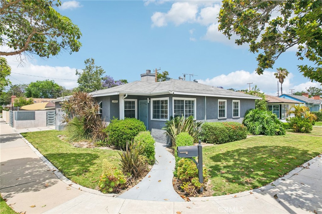2905 Magnolia