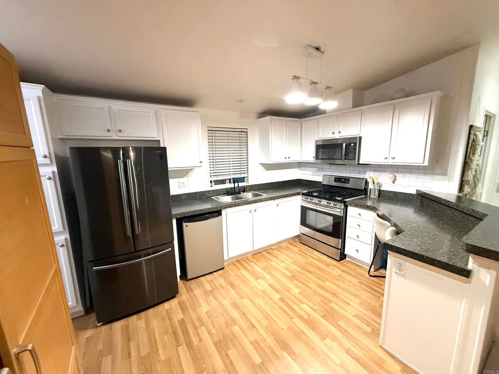 121 Orange Avenue Space 75