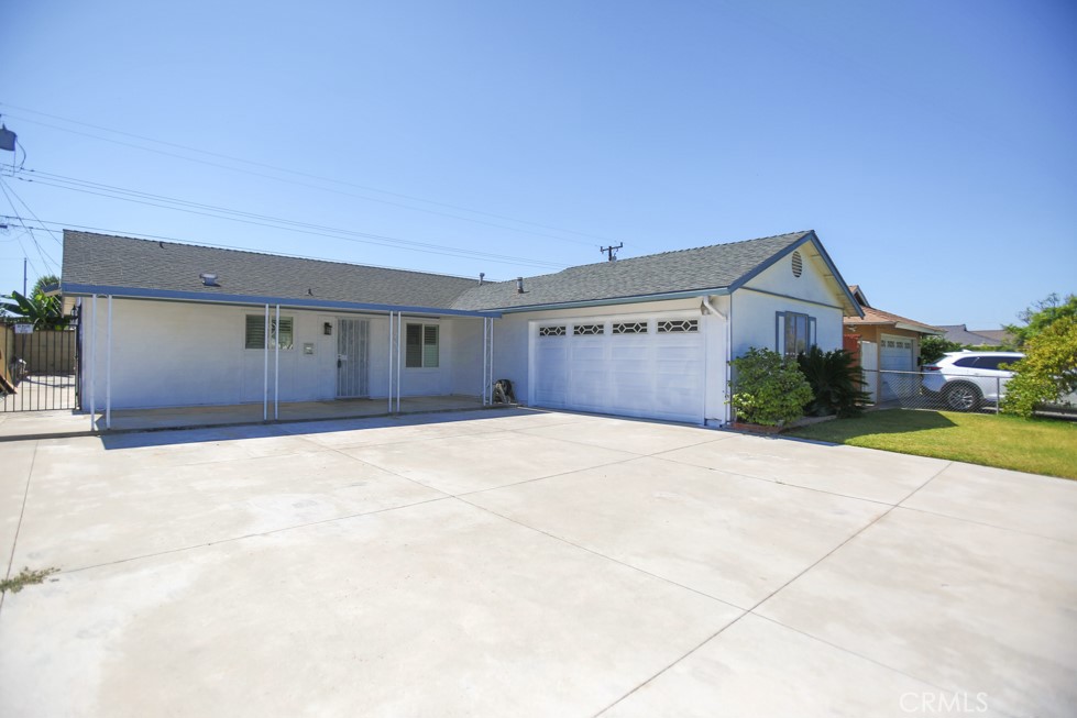 Beautifully Renovated & Move-In Ready Home with Bonus Room!
This beautifully renovated home is truly move-in ready, featuring extensive updates throughout! The kitchen has been completely redone with brand-new cabinets, modern finishes, and a fresh, contemporary look.
Enjoy the clean and stylish feel of new interior and exterior paint, along with new flooring throughout the home. The bright and airy living room is enhanced by brand-new recessed lighting, creating a warm and welcoming atmosphere.
According to tax records, the home includes 3 bedrooms. An additional 4th bedroom (permit status unknown) provides flexibility for guests, an office, or a creative space. You'll also love the nearly 300 sq ft permitted bonus room with a new roof and ceiling — ideal for a family room, home office, or entertainment space (note: patio permit only; no side enclosures).
Step outside to beautifully landscaped front and backyards, featuring mature avocado and lemon trees and lush greenery — perfect for outdoor living and entertaining.
Located just minutes from the 405 freeway, this home is ideal for commuters and families alike.
Don’t miss this rare opportunity to own a turnkey property that combines modern updates with flexible living space and outdoor charm!