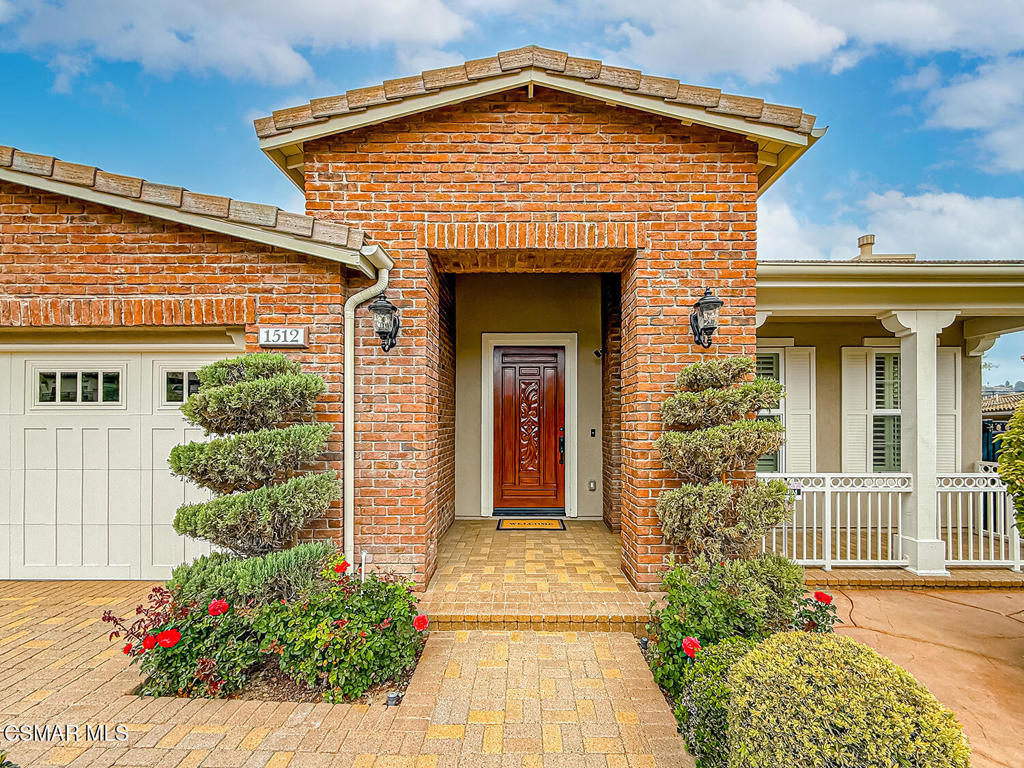 Properties 1512 Arroyo View Street