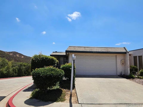 Photo of 6993 Caminito Curva, San Diego, CA 92119 (MLS # 260010807SD)