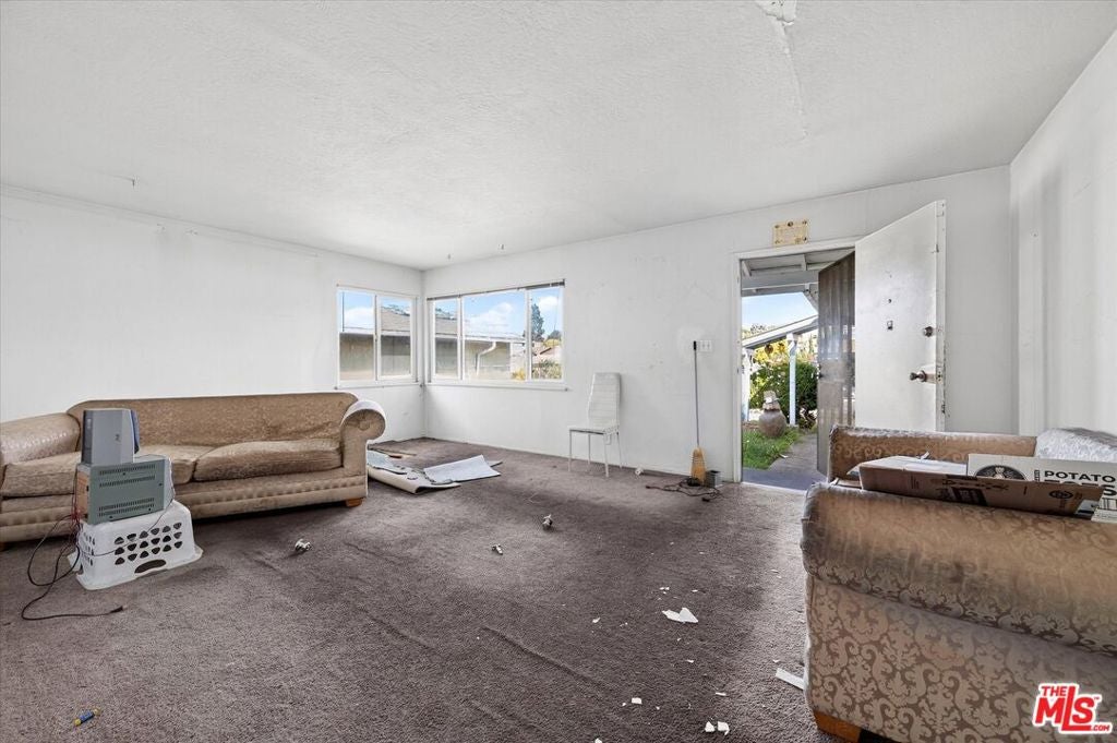 Properties 2 1219 Griffin Drive