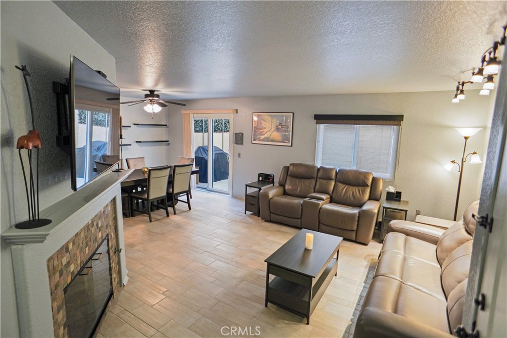 18740 Vista Del Canon C