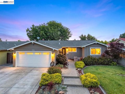Photo of 3051 Knights Bridge Rd Rd, San Jose, CA 95132 (MLS # 41129987)