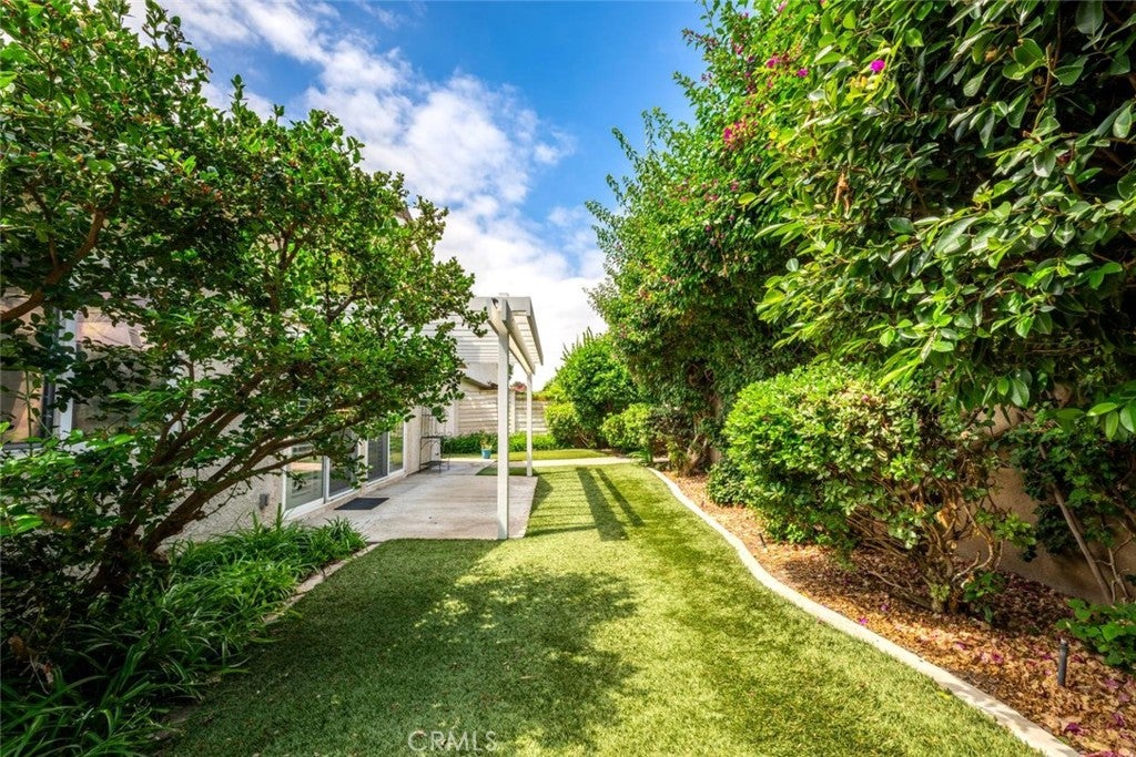 9 Badger Pass PASS, Irvine CA 92604