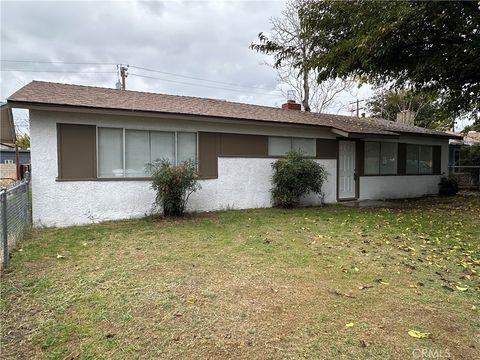 Photo of 2109 Kem Ave, Mountain Mesa, CA 93240 (MLS # SC25261006)