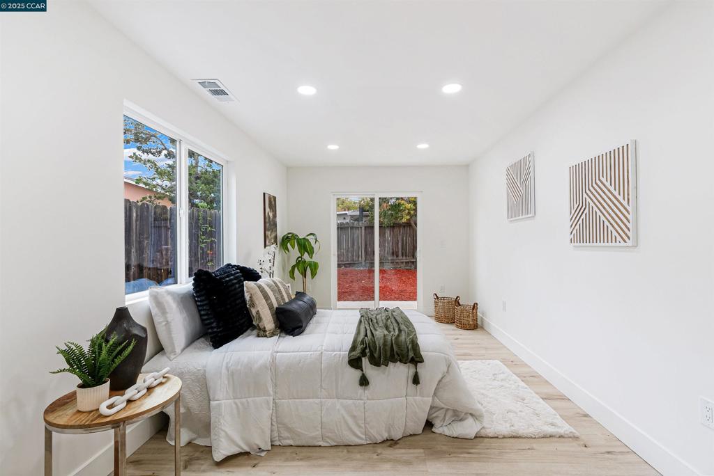 GREGORY GARDENS - Residential