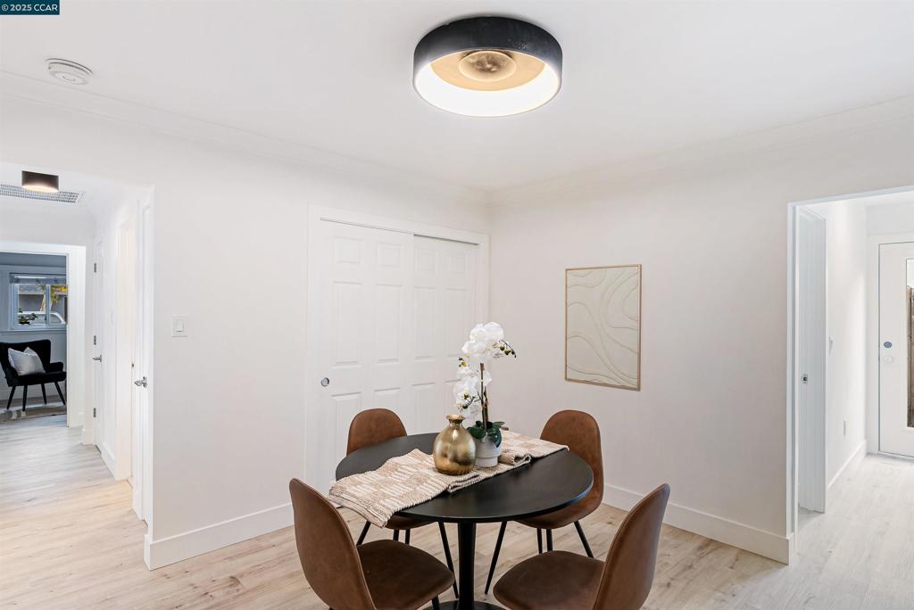 GREGORY GARDENS - Residential