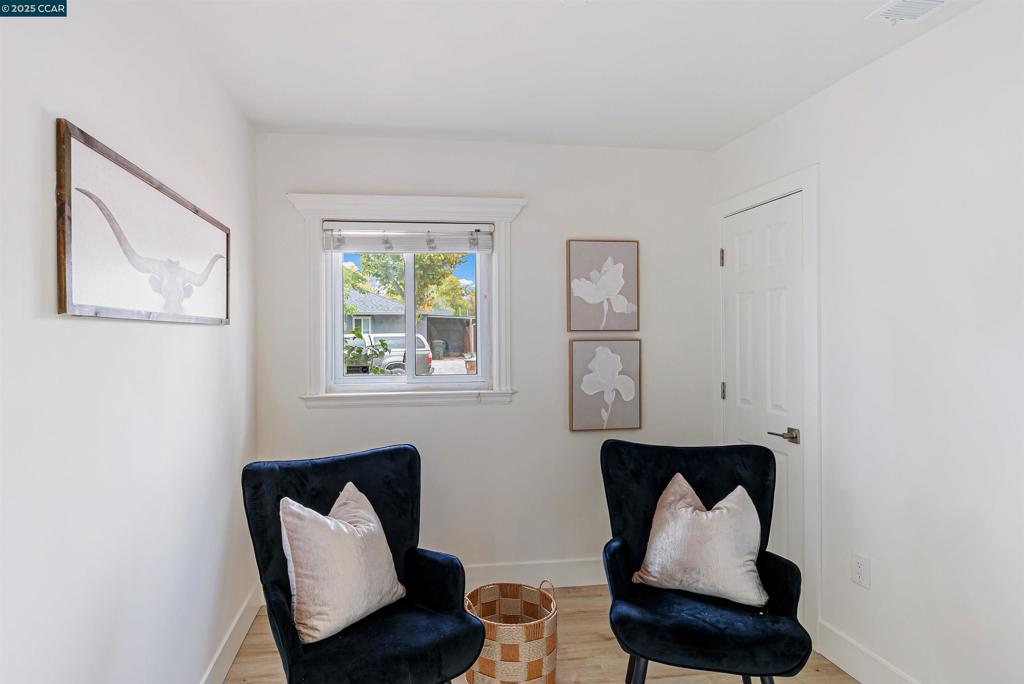 GREGORY GARDENS - Residential