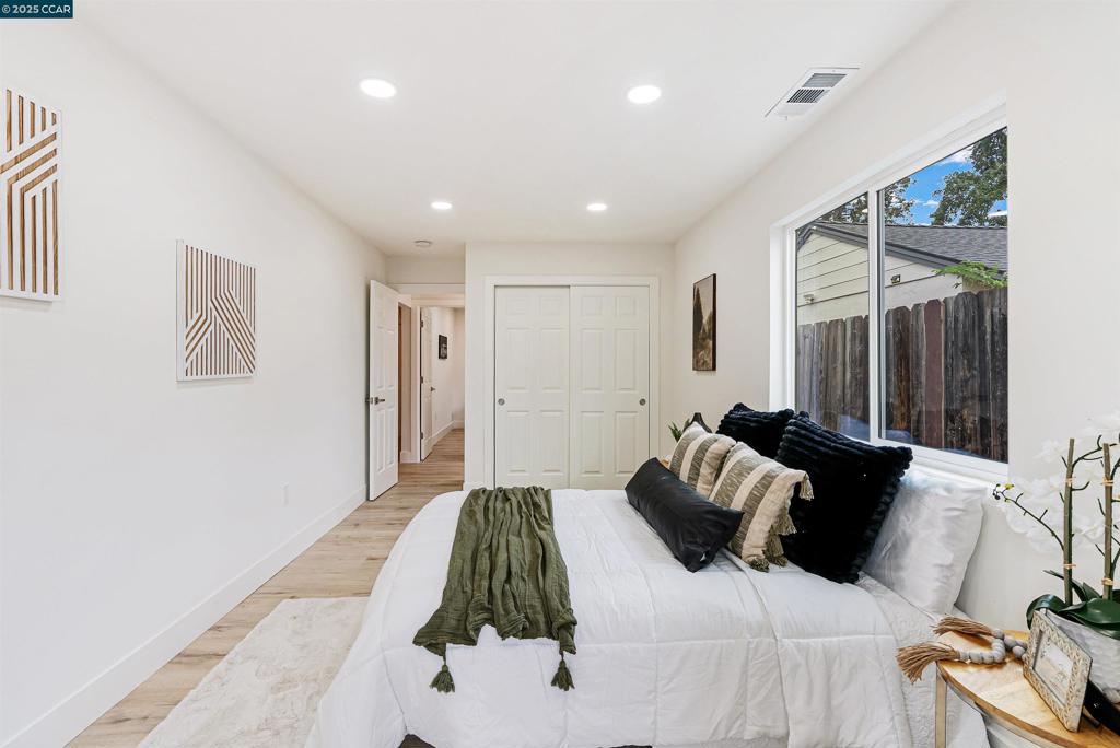 GREGORY GARDENS - Residential