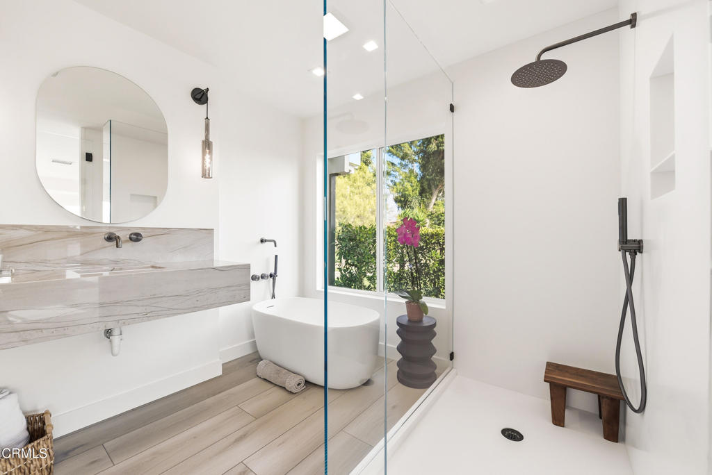 Las Posas Estates - 5249 - Residential