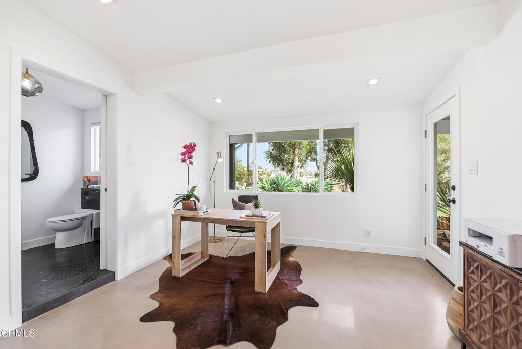 Las Posas Estates - 5249 - Residential