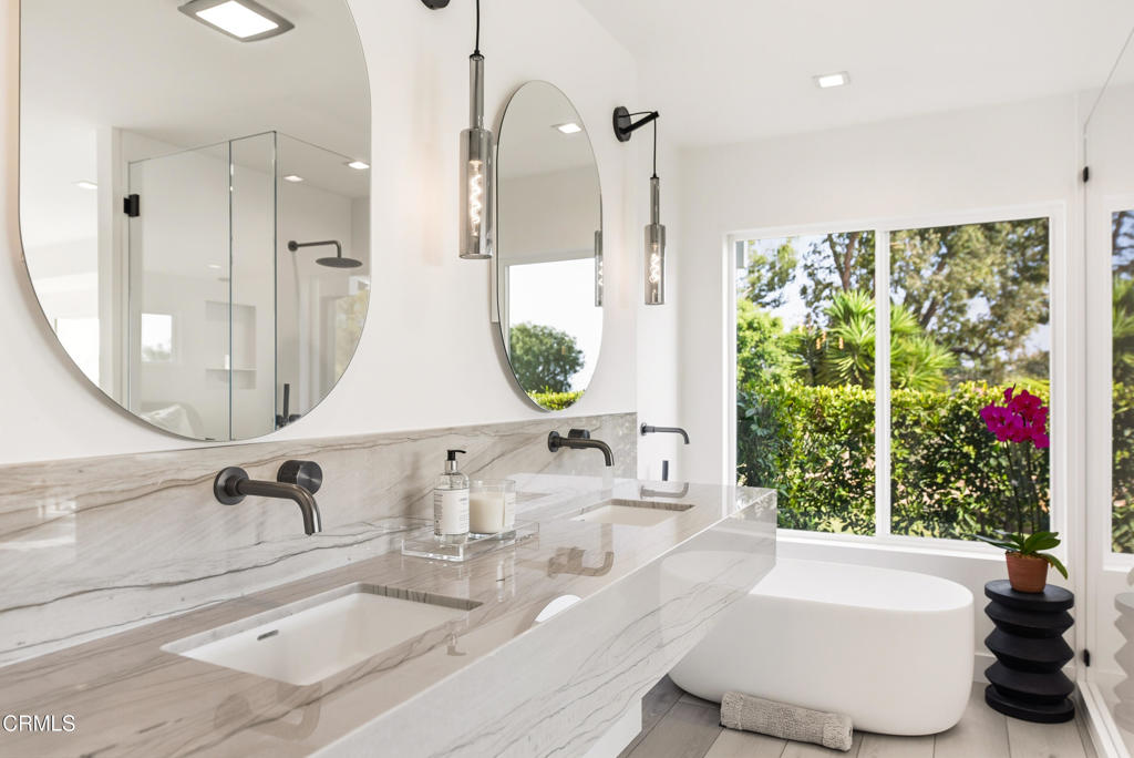 Las Posas Estates - 5249 - Residential