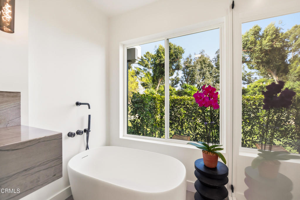 Las Posas Estates - 5249 - Residential