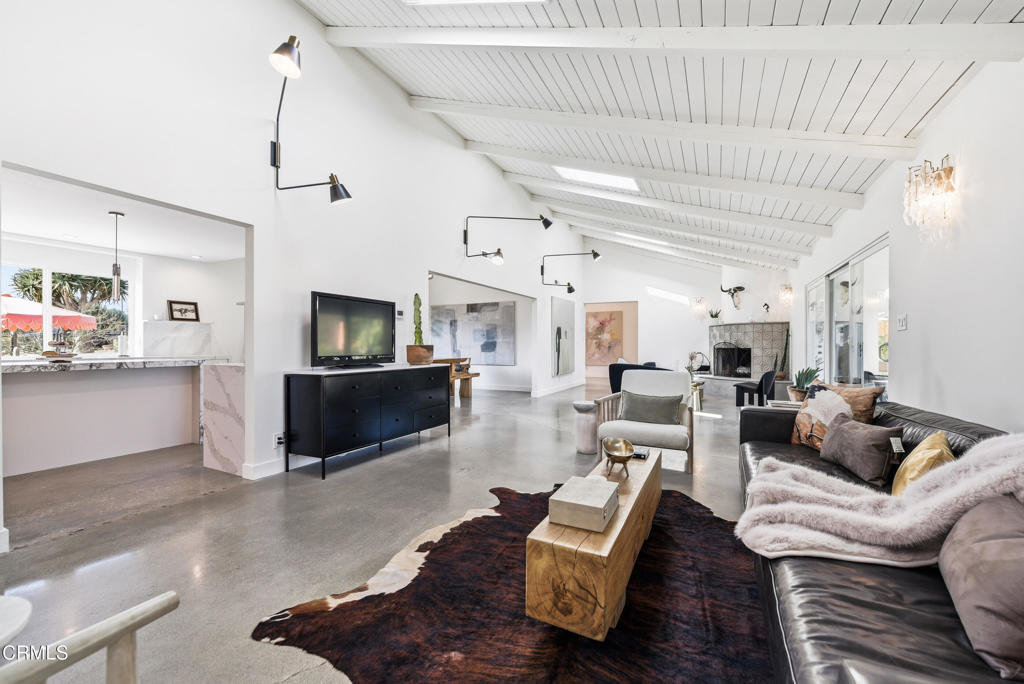 Las Posas Estates - 5249 - Residential