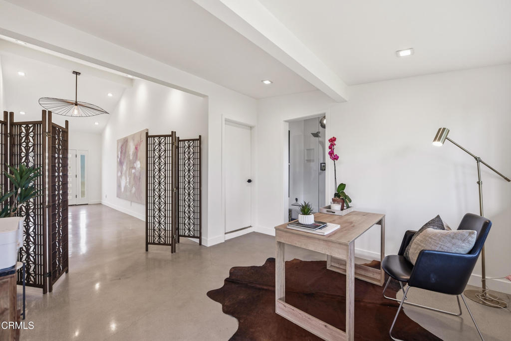 Las Posas Estates - 5249 - Residential