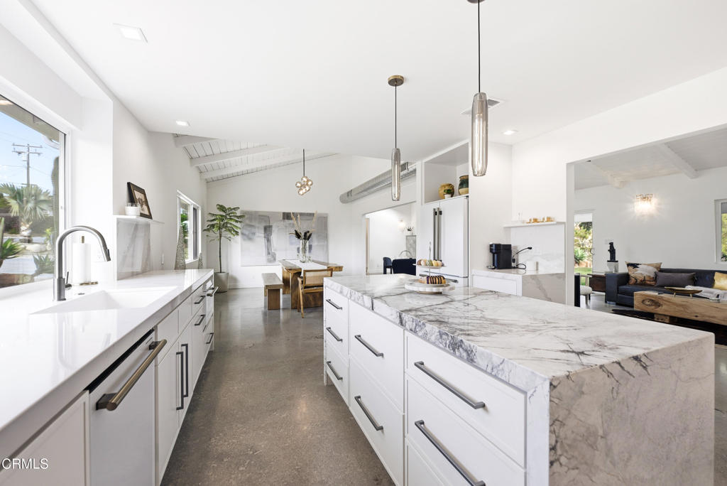 Las Posas Estates - 5249 - Residential