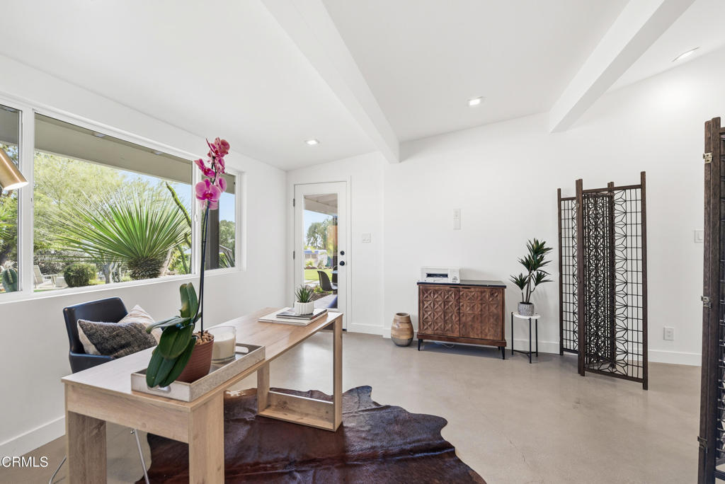 Las Posas Estates - 5249 - Residential