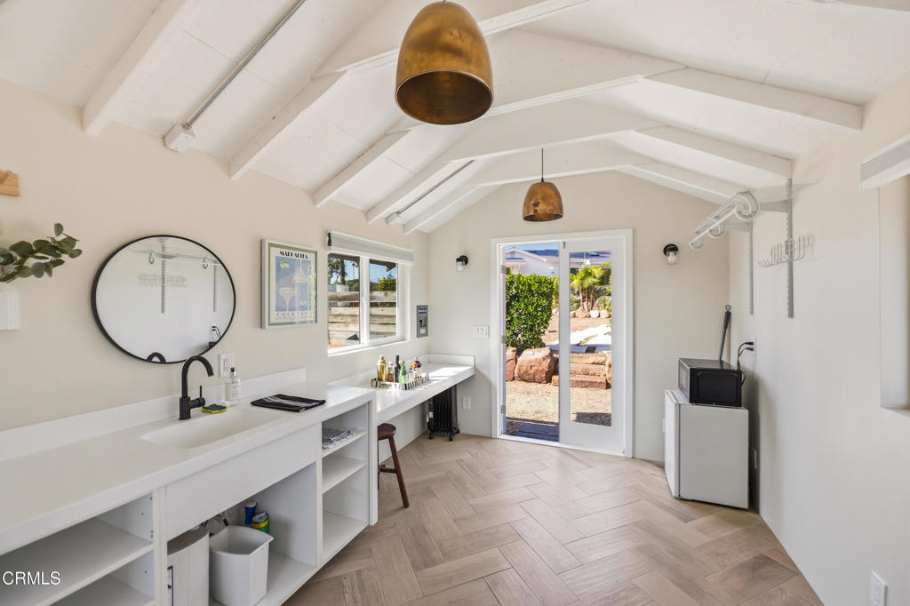 Las Posas Estates - 5249 - Residential