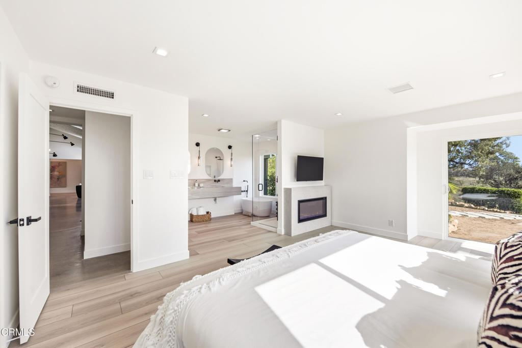 Las Posas Estates - 5249 - Residential