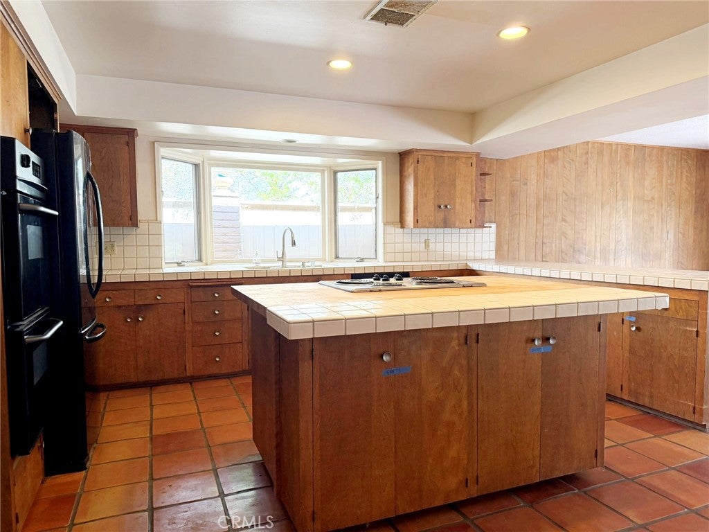 2012 Nautilus Lane, Newport Beach CA 92660 - Photo 6