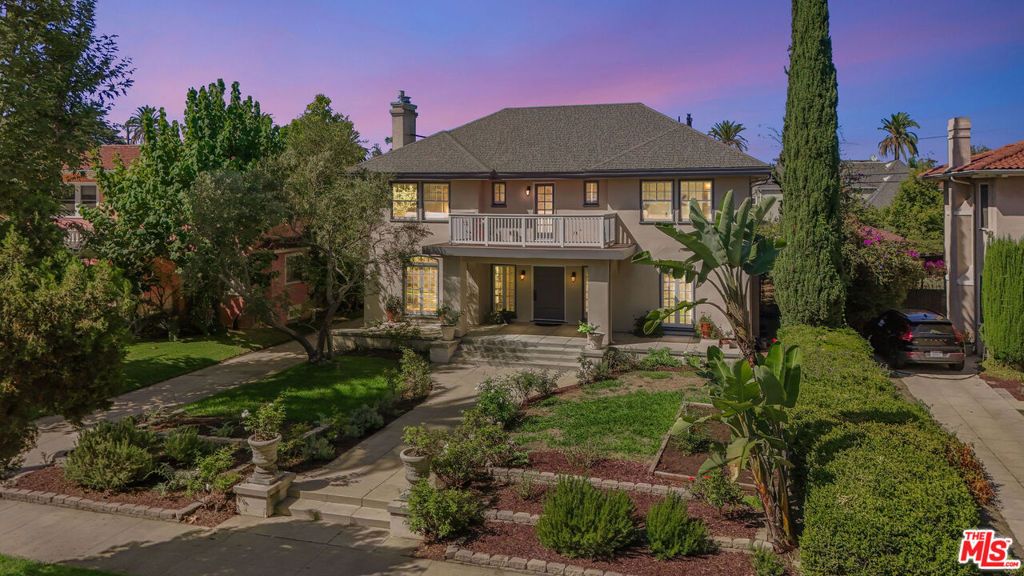 Photo of 1663 Virginia Road, Los Angeles, CA 90019 (MLS # 25604383)