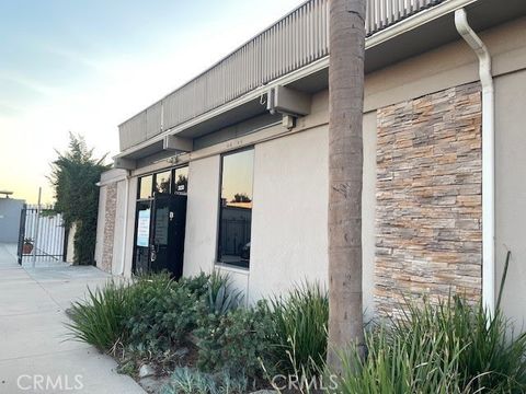 3030 3028 W Ball Rd Anaheim CA 92804