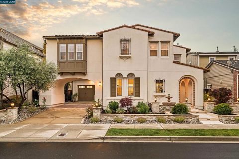 Photo of 5325 Pembroke Way Way, San Ramon, CA 94582 (MLS # 41131965)