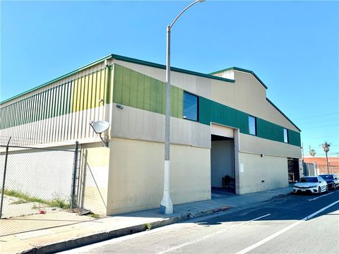 Photo of 229 Broad Avenue, Wilmington, CA 90744 (MLS # SB26054920)