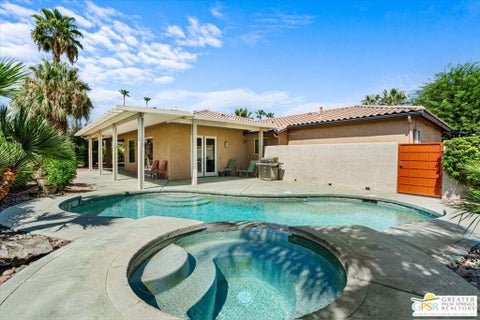 Photo of 227 N Luring Drive, Palm Springs, CA 92262 (MLS # 26990971PS)