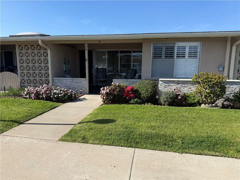 Photo of 1660 Tam O'Shanter 14-5D Rd, Seal Beach, CA 90740 (MLS # PW26034011)