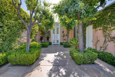 Featured picture for the property 219120235DA
