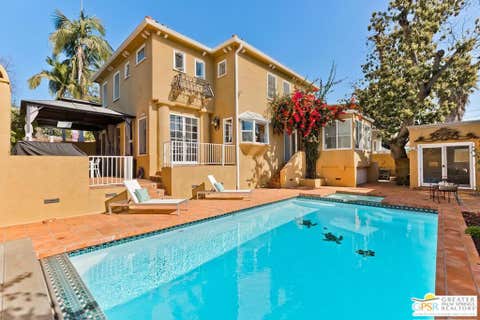 Photo of 404 E Randolph Street, Glendale, CA 91207 (MLS # 26870333PS)