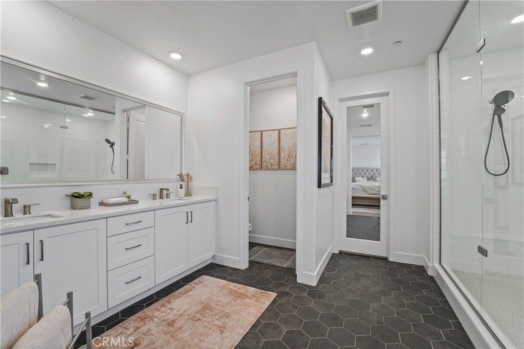 9611 Gisler Drive, Huntington Beach CA 92646 - Photo 32