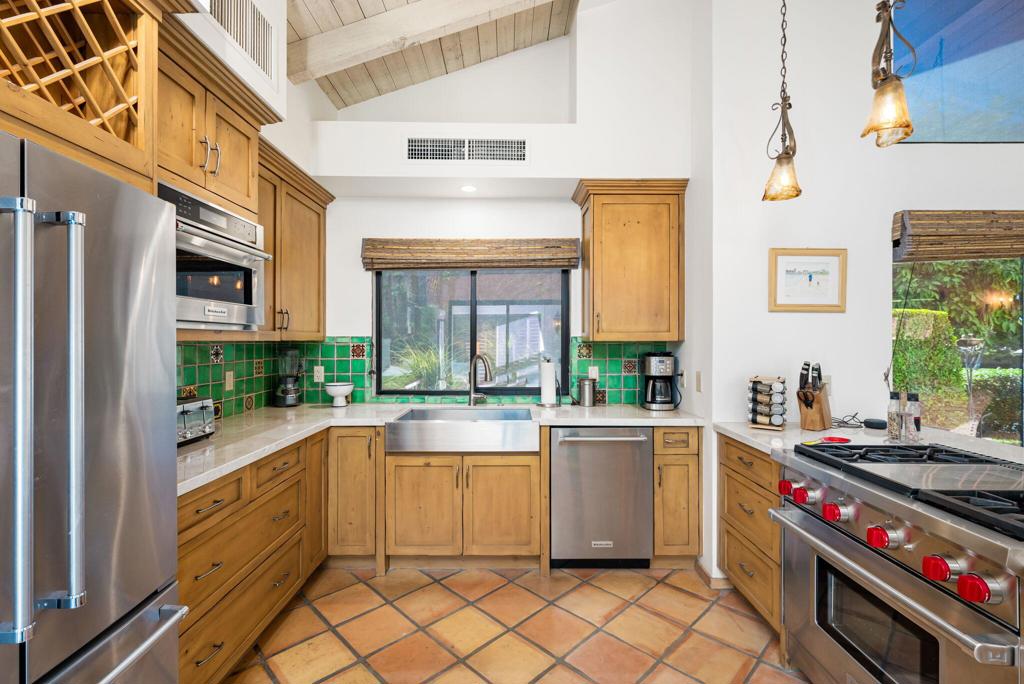 Mountain Cove - Residential Lease